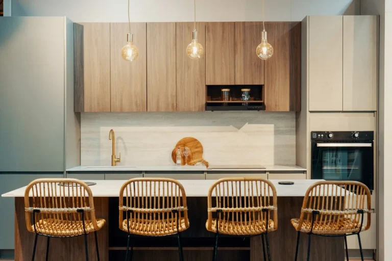 ¿Qué material elegir para las superficies de tu baño o cocina?