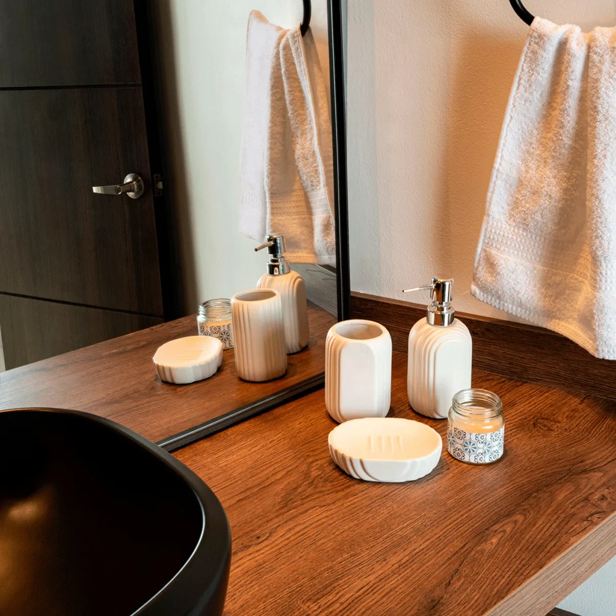 ESPEJO-MARSELLA-40X80CM-AMB-DET-2-WEB ESPEJO-MARSELLA-40X80CM-AMB-DET-2-WEB