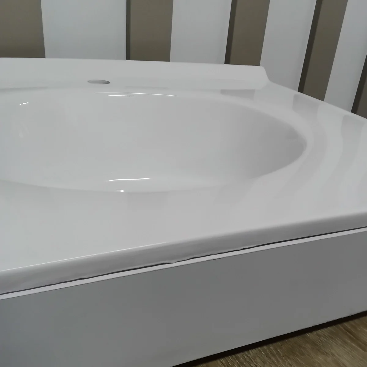 LAVAMANOS-QUADRATTO-63X48-BLANCO-SALDOS-Det-2 LAVAMANOS-QUADRATTO-63X48-BLANCO-SALDOS-Det-2