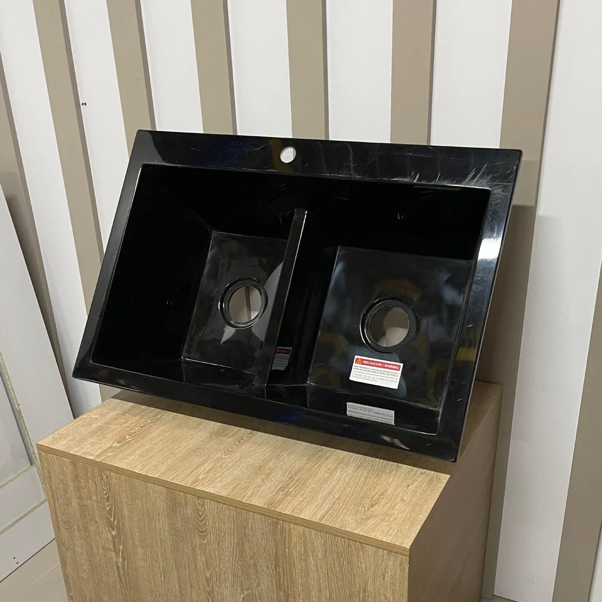 Lavaplatos de sobreponer negro