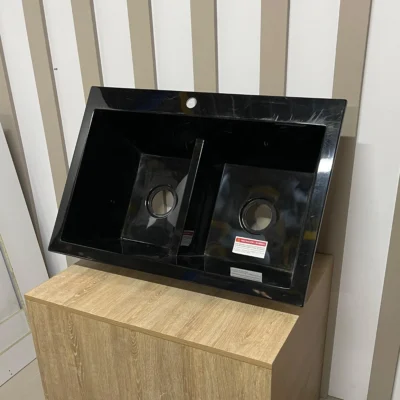 Lavaplatos de sobreponer negro